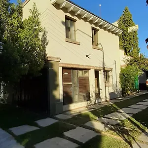 Duplex Frente Al Club De Campo , Mendoza Argentina